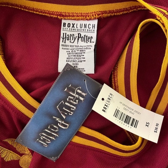 NEW Harry Potter Gryffindor Women's Jersey XS - Picture 8 of 9